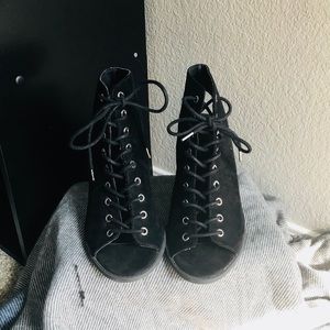 Lace up ankle bootie